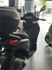 Piaggio Beverly 300 2022 SPORT HPE-thumb-8