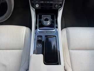 Jaguar XF 2015 Portfolio / Φυλασσόμενο σε Γκαράζ / Με Σέρβις-thumb-13