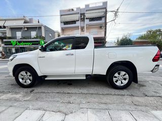 Toyota Hilux 2018 2.4 D-4D Extra Cab Active 4x4-thumb-2