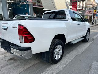 Toyota Hilux 2018 2.4 D-4D Extra Cab Active 4x4-thumb-4