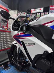 Honda CBR 1000RR 2012-thumb-4