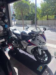 Honda CBR 1000RR 2012-thumb-5