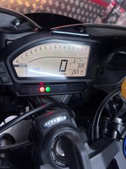 Honda CBR 1000RR 2012-thumb-8