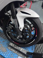 Honda CBR 1000RR 2012-thumb-10