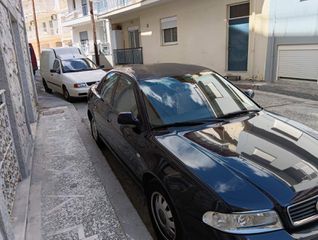 Audi A4 2001-thumb-1