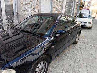 Audi A4 2001-thumb-2