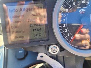 KTM 1190 Adventure 2015-thumb-2
