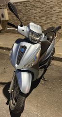 Piaggio Medley 150 2025-thumb-1