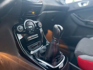 Ford Fiesta 2016 ST LINE -RED EDITION-thumb-22