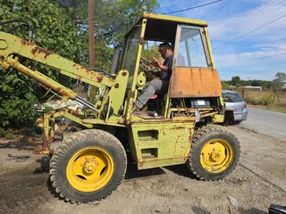 Εκσκαφέας Με Λάστιχα Komatsu 1992 ΠΩΛΕΙΤΑΙ 4×4 ΦΟΡΤΩΤΗΣ – ΚΟΜΠΛΕ ΜΕ ΚΑΜΠΙΝΑ-thumb-2