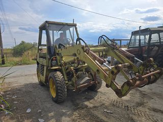 Εκσκαφέας Με Λάστιχα Komatsu 1992 ΠΩΛΕΙΤΑΙ 4×4 ΦΟΡΤΩΤΗΣ – ΚΟΜΠΛΕ ΜΕ ΚΑΜΠΙΝΑ-thumb-10