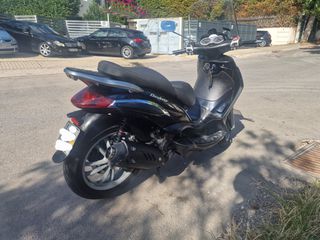 Piaggio Beverly 250 2005-thumb-3