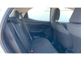 Toyota Yaris 2023 ACTIVE STEEL-thumb-11