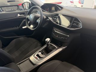 Peugeot 308 2017 ALLURE 55.051 KM! 130HP-thumb-44