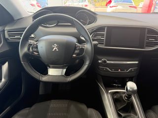 Peugeot 308 2017 ALLURE 55.051 KM! 130HP-thumb-19