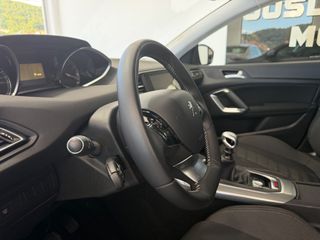 Peugeot 308 2017 ALLURE 55.051 KM! 130HP-thumb-27