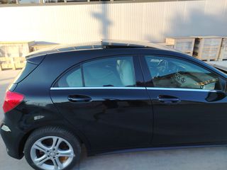 Mercedes-Benz A 180 2015 AMG LINE, AUTO-thumb-4