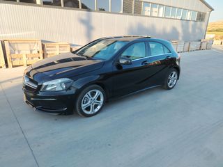 Mercedes-Benz A 180 2015 AMG LINE, AUTO-thumb-10