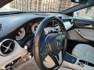 Mercedes-Benz A 180 2015 AMG LINE, AUTO-thumb-14