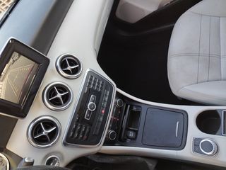 Mercedes-Benz A 180 2015 AMG LINE, AUTO-thumb-16