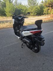 Yamaha XMAX 250 2016-thumb-5