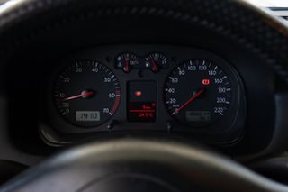 Volkswagen Bora 2003-thumb-1