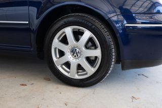 Volkswagen Bora 2003-thumb-18