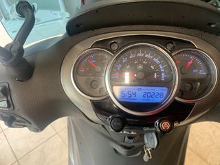Piaggio Beverly 300i 2020 ABS/ASR EU4-thumb-10