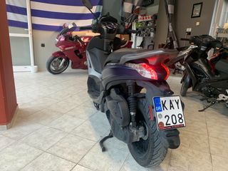 Piaggio Beverly 300i 2020 ABS/ASR EU4-thumb-13