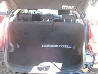 Nissan Juke 2011 1.6 DIG-T   190 IP-thumb-6