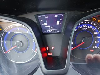 Hyundai ix20 2016 DIESEL EURO6-thumb-18