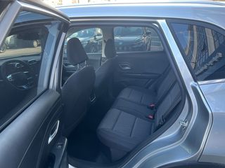 Mg ZS 2026 MAX HYBRID EXCLUSIVE-thumb-8