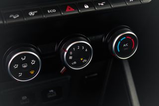 Dacia Duster 2022 4Χ4 | Ελληνικό | Πλήρες Βιβλιο | Sportive | Comit Grey-thumb-30