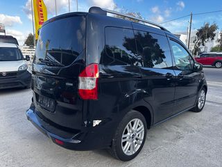 Ford Tourneo Courier 2017-thumb-3