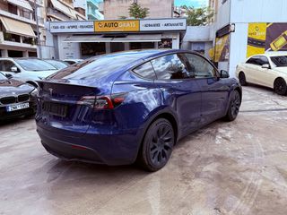 Tesla Model Y 2022 LONG RANGE-thumb-2