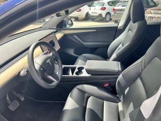 Tesla Model Y 2022 LONG RANGE-thumb-5