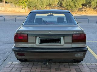 Mitsubishi Lancer 1990 1.2-thumb-4