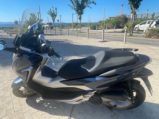 Honda Forza 300 2019-thumb-8