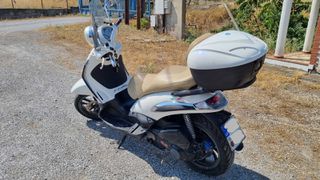 Piaggio Beverly 300i 2010-thumb-3