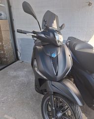 Piaggio Beverly 300 2021 BEVERLY 300 HPE