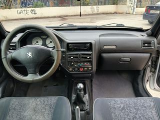 Peugeot 106 2002-thumb-8