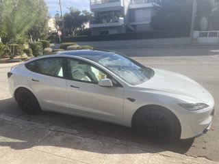 Tesla Model 3 2024 PERFORMANCE-thumb-2