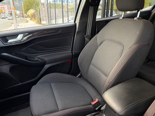 Ford Focus 2019 ST LINE FULL EXTRA-thumb-57