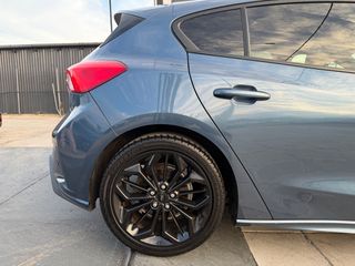 Ford Focus 2019 ST LINE FULL EXTRA-thumb-18