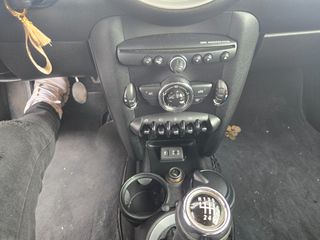 Mini Cooper D 2013-thumb-11