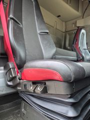 Volvo 2014 FH460-thumb-22