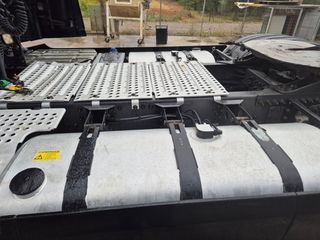 Volvo 2014 FH460-thumb-27