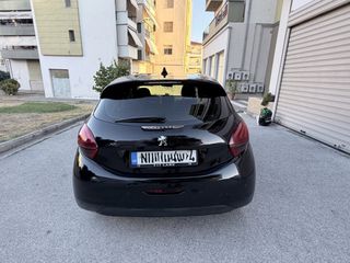 Peugeot 208 2015-thumb-6