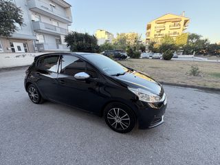 Peugeot 208 2015-thumb-9