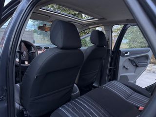 Ford Focus 2008-thumb-17